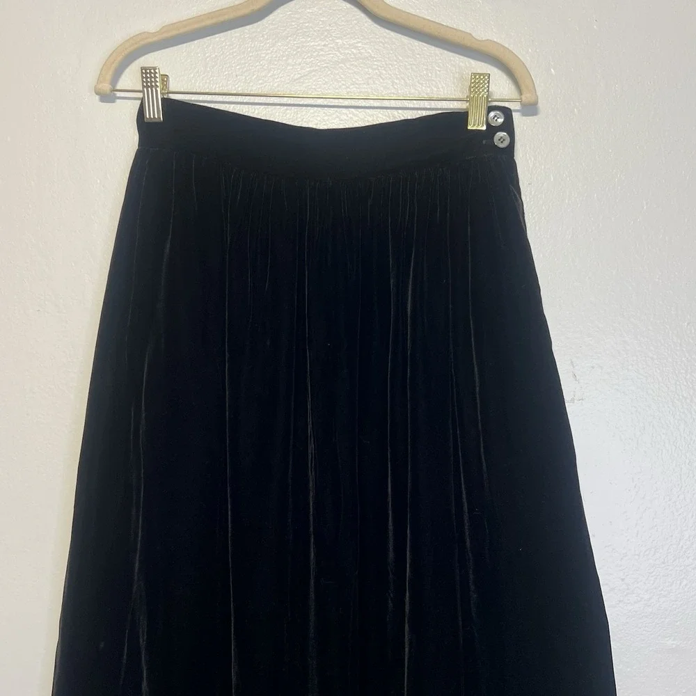Vtg UNION Evan Picone‎ Black Velvet Silk Blend Skirt 6 whimsygoth Witchy Vampire